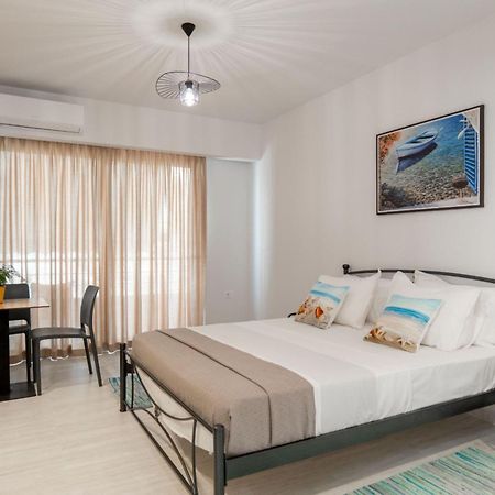Aleksandra Apartments Sarandë エクステリア 写真