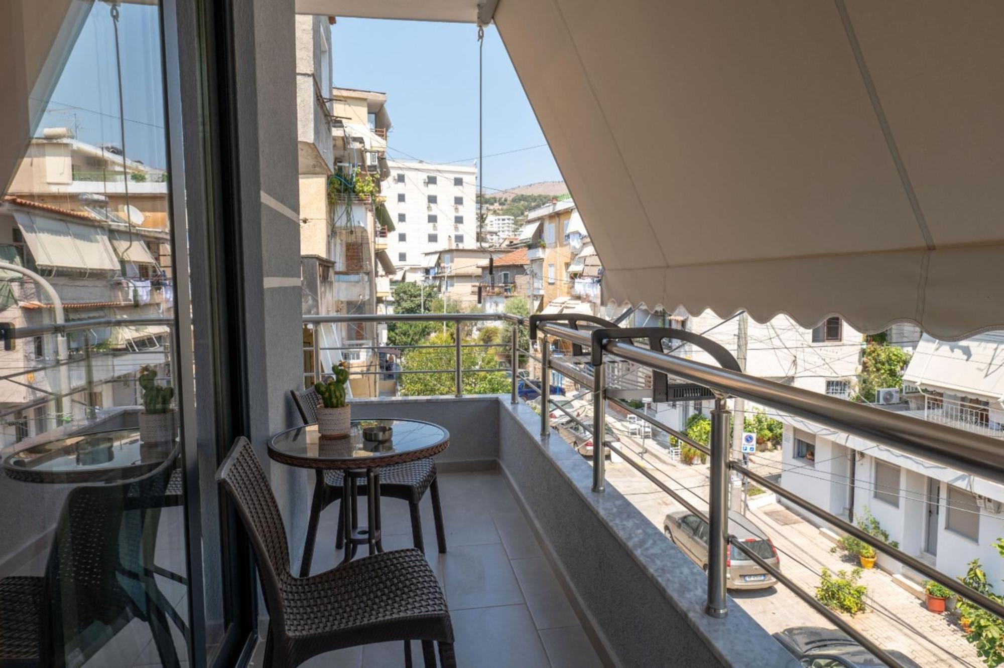 Aleksandra Apartments Sarandë エクステリア 写真
