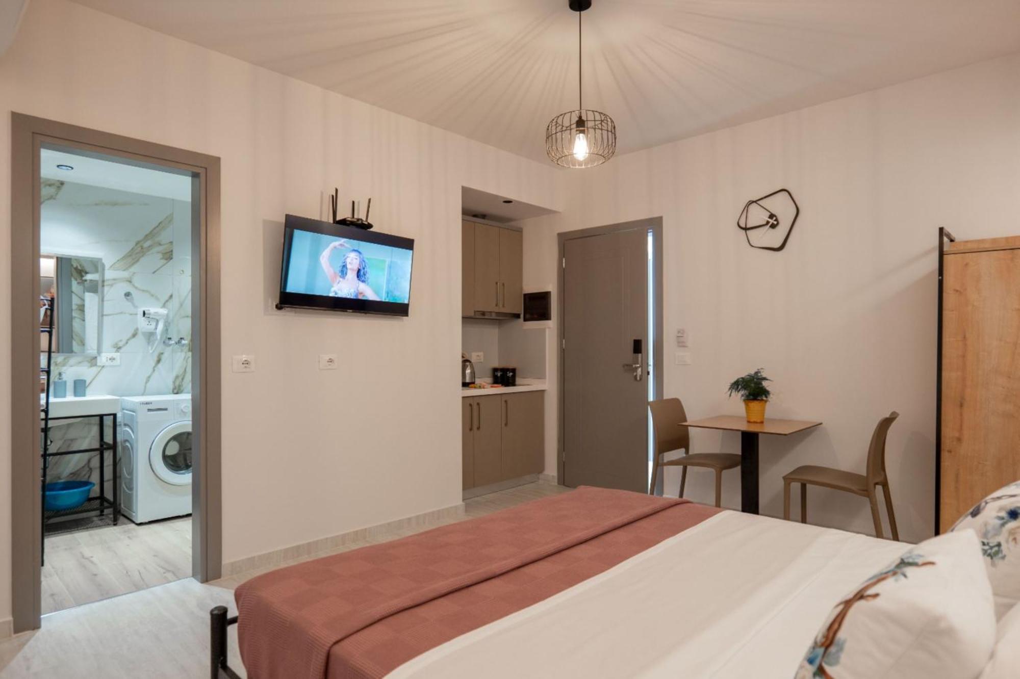 Aleksandra Apartments Sarandë エクステリア 写真