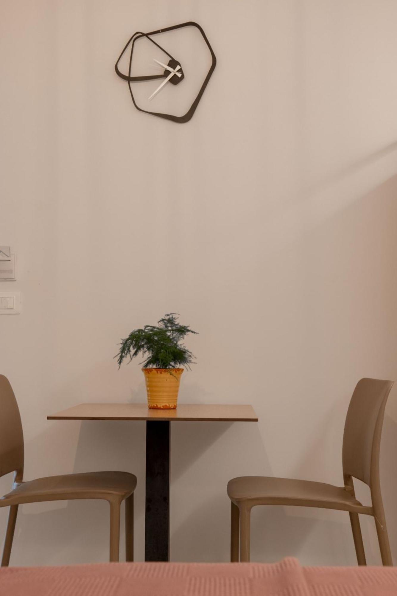 Aleksandra Apartments Sarandë エクステリア 写真