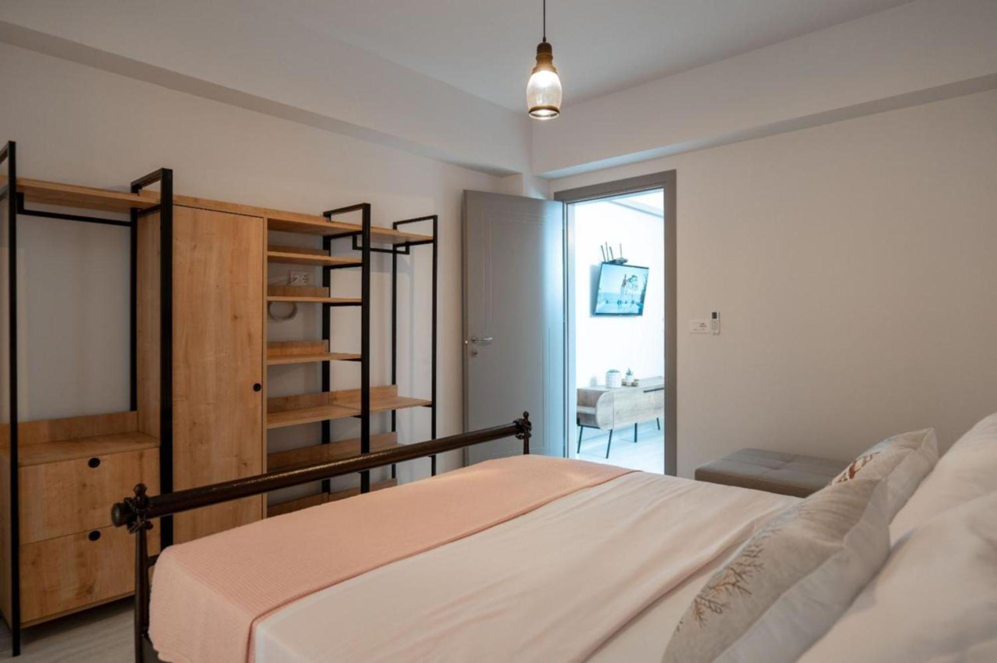 Aleksandra Apartments Sarandë エクステリア 写真